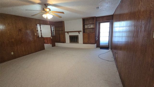 1611 Park Ridge Terrace, Arlington, TX 76012