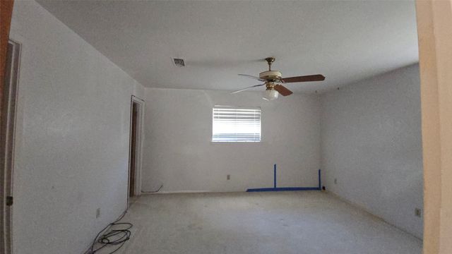 1611 Park Ridge Terrace, Arlington, TX 76012