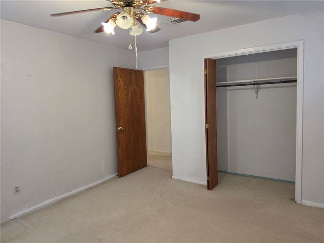 1611 Park Ridge Terrace, Arlington, TX 76012