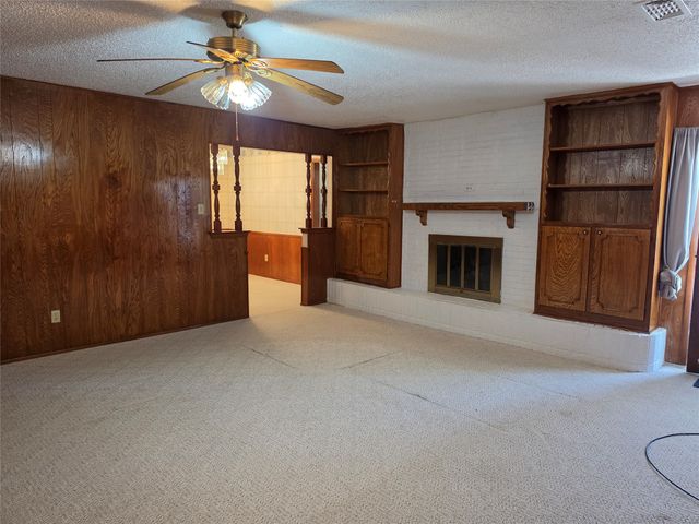 1611 Park Ridge Terrace, Arlington, TX 76012