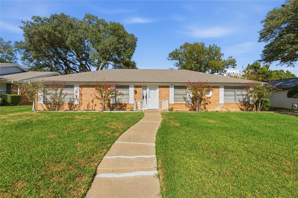 1611 Park Ridge Terrace, Arlington, TX 76012 — photo 2