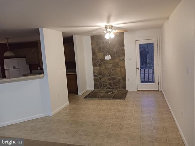 2004 TWYMANS MILL RD, Madison, VA 22727