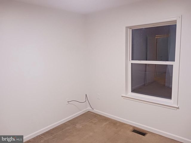 2004 TWYMANS MILL RD, Madison, VA 22727