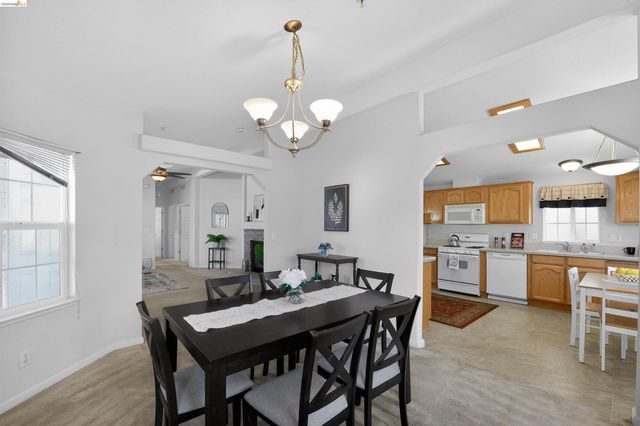 108 Palm Dr, Union City, CA 94587