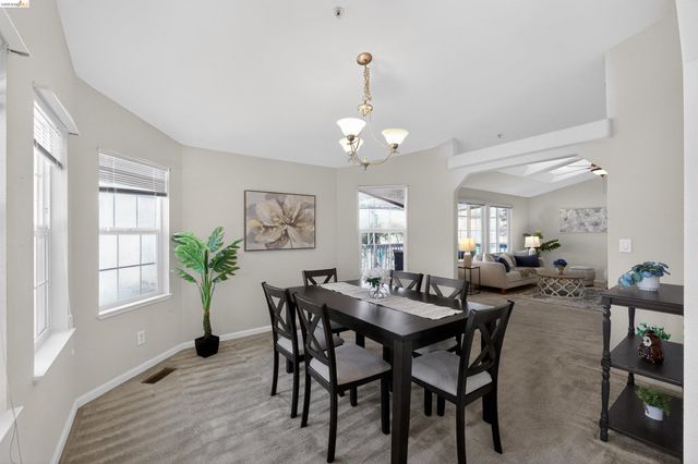 108 Palm Dr, Union City, CA 94587