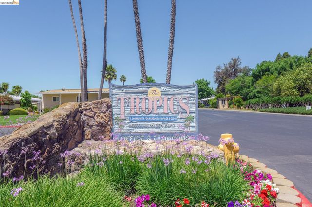 108 Palm Dr, Union City, CA 94587