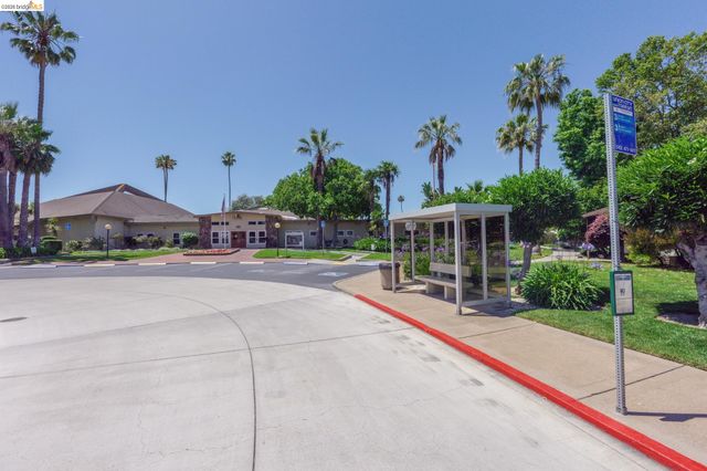 108 Palm Dr, Union City, CA 94587