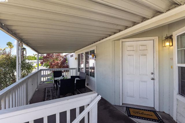 108 Palm Dr, Union City, CA 94587
