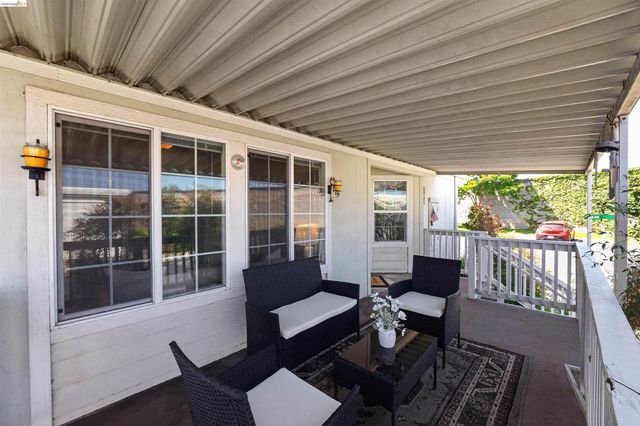 108 Palm Dr, Union City, CA 94587