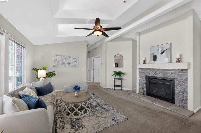 108 Palm Dr, Union City, CA 94587