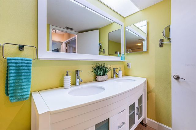 6181 BAHIA DEL MAR BOULEVARD 112, St Petersburg, FL 33715
