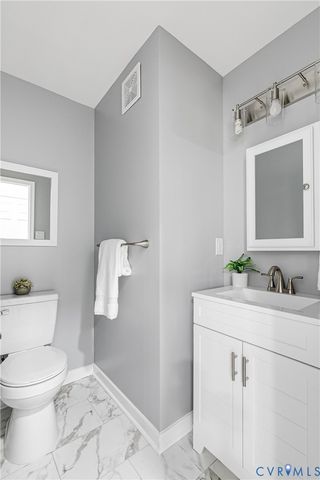 7112 Harbourside Ct, Midlothian, VA 23112