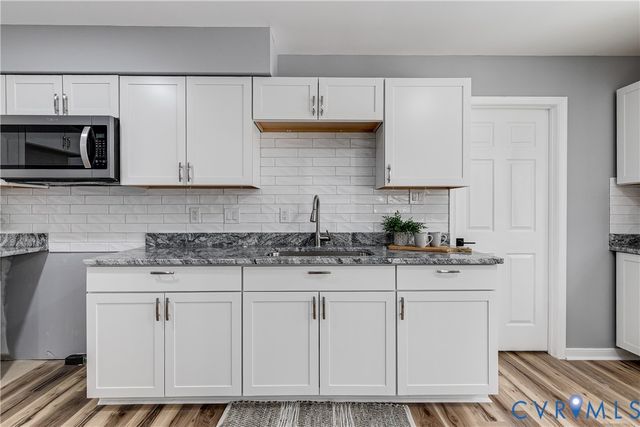 7112 Harbourside Ct, Midlothian, VA 23112