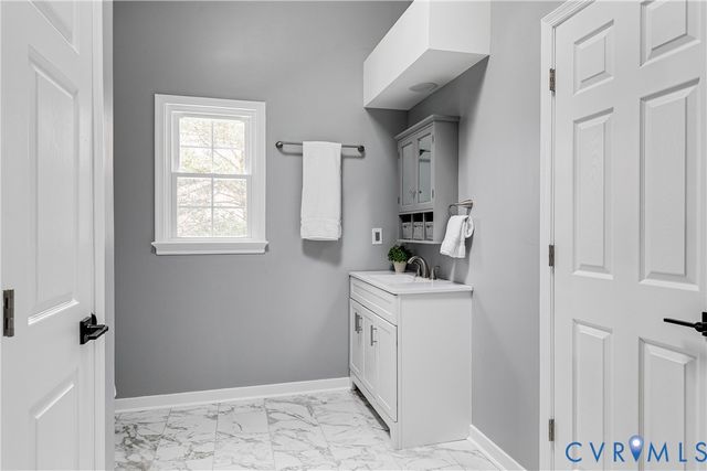 7112 Harbourside Ct, Midlothian, VA 23112