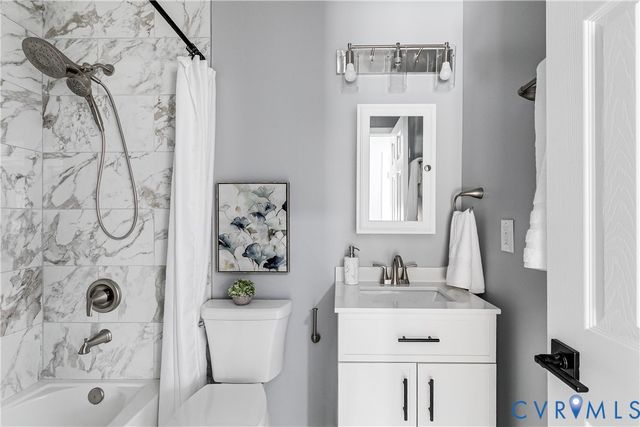 7112 Harbourside Ct, Midlothian, VA 23112