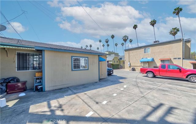 236 N Catalina Street, Los Angeles, CA 90004