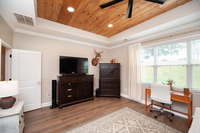 831 Orchard Valley Lane, Boiling Springs, SC 29316