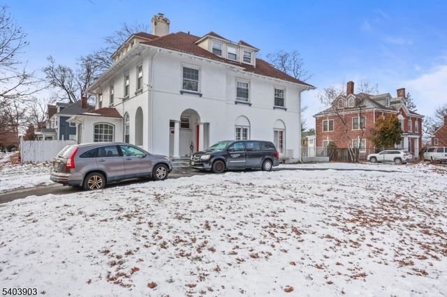 198 Ballantine Pkwy, Newark City, NJ 07104