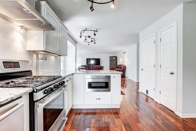 4074 Treebrook Drive, Hilliard, OH 43026