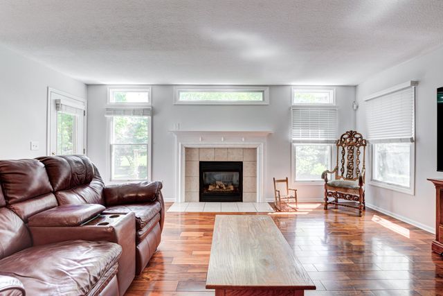 4074 Treebrook Drive, Hilliard, OH 43026