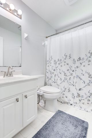 4074 Treebrook Drive, Hilliard, OH 43026