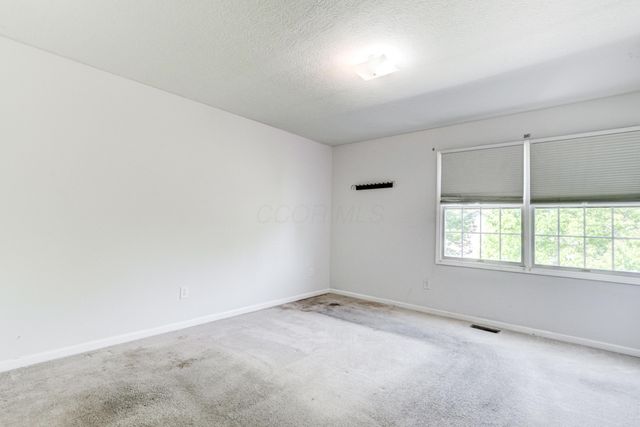 4074 Treebrook Drive, Hilliard, OH 43026