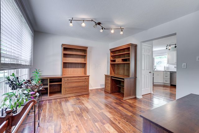 4074 Treebrook Drive, Hilliard, OH 43026