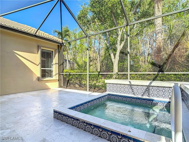 9190 Troon Lakes DR, Naples, FL 34109