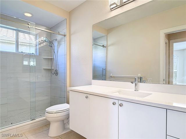 9190 Troon Lakes DR, Naples, FL 34109