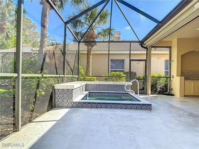 9190 Troon Lakes DR, Naples, FL 34109