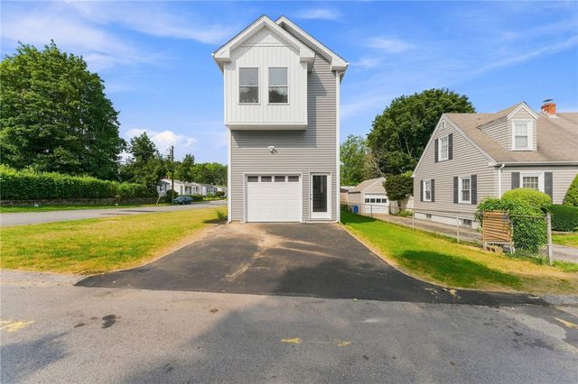 67 Harding Avenue, Johnston, RI 02919