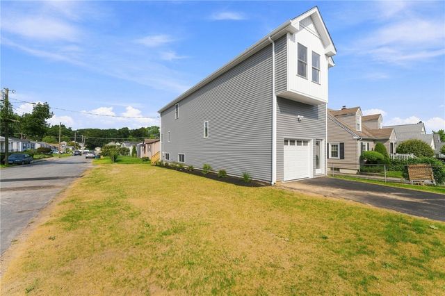 67 Harding Avenue, Johnston, RI 02919