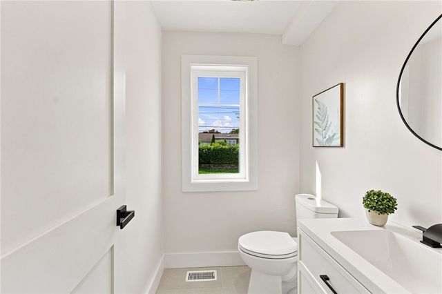 67 Harding Avenue, Johnston, RI 02919