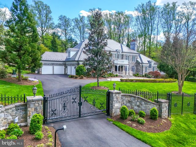 1221 MOTTROM DR, Mclean, VA 22101