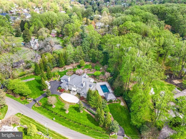 1221 MOTTROM DR, Mclean, VA 22101