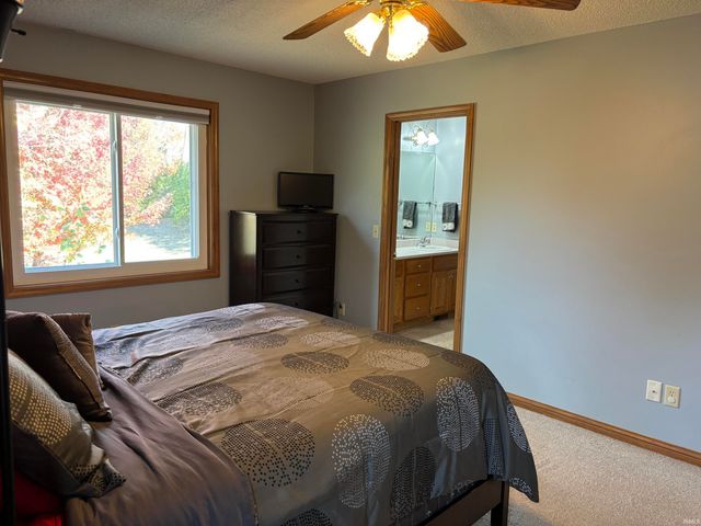 6831 Tree Top Trail, Fort Wayne, IN 46845