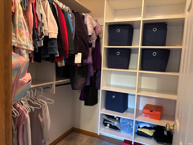 6831 Tree Top Trail, Fort Wayne, IN 46845