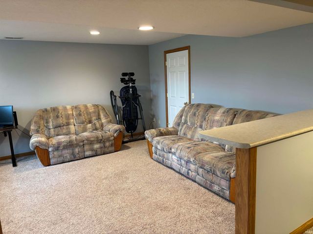 6831 Tree Top Trail, Fort Wayne, IN 46845