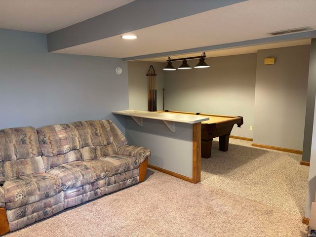 6831 Tree Top Trail, Fort Wayne, IN 46845