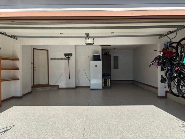 6831 Tree Top Trail, Fort Wayne, IN 46845