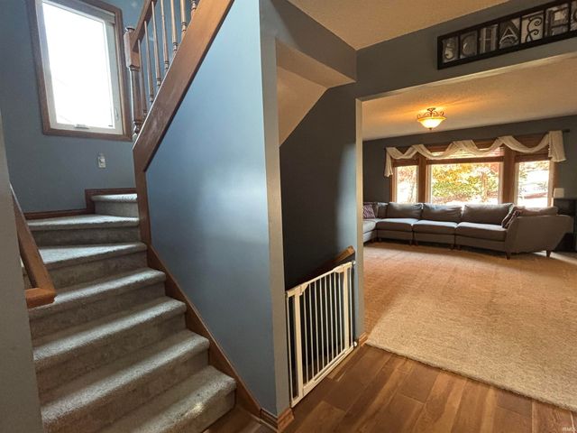 6831 Tree Top Trail, Fort Wayne, IN 46845