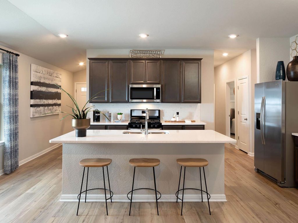 201 Outlaw DR, Liberty Hill, TX 78642