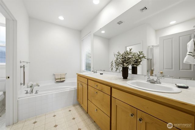 711 SE Swainson Lane, College Place, WA 99324