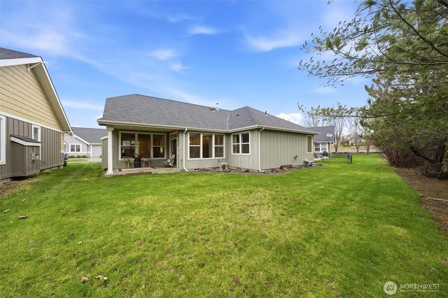 711 SE Swainson Lane, College Place, WA 99324