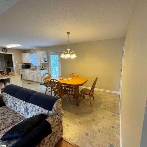 1101 Piedmont Park Road, Taylors, SC 29687