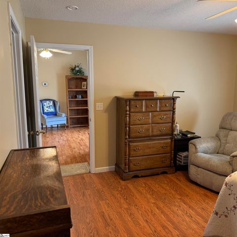 1101 Piedmont Park Road, Taylors, SC 29687