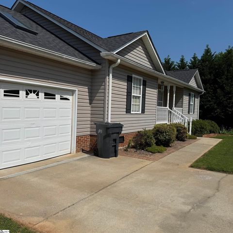 1101 Piedmont Park Road, Taylors, SC 29687