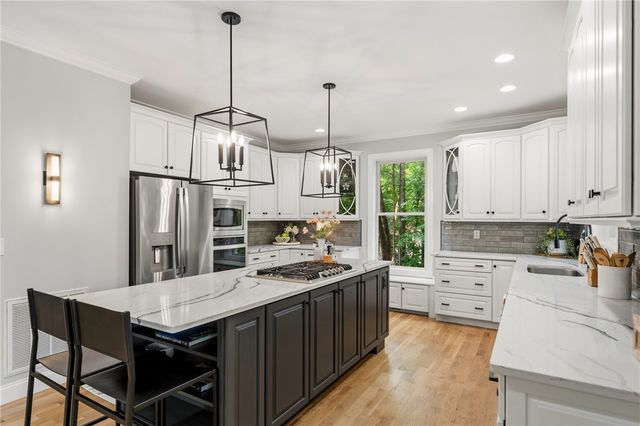 123 Pineridge Pointe Drive, Seneca, SC 29672