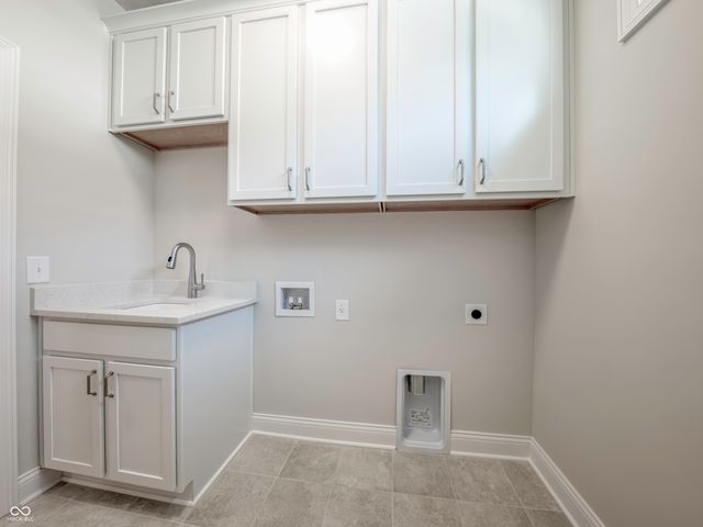 7066 Shenandoah Street, Zionsville, IN 46077
