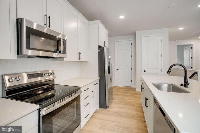 35599 PINE NEEDLE LN, Locust Grove, VA 22508